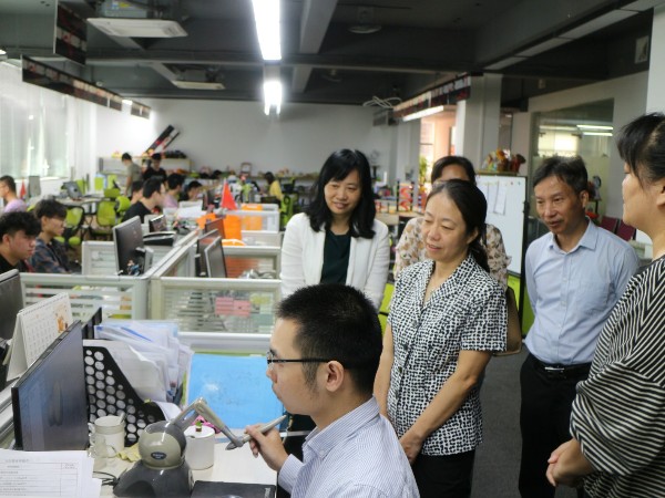 汕头职业技术学院领导莅临深夜福利视频导航设计学习考察